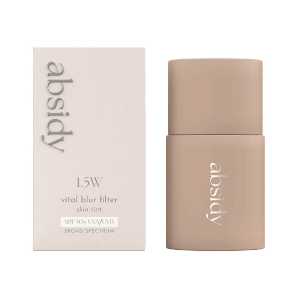 vital blur filter <br><small class="pmt">skin tint</small>